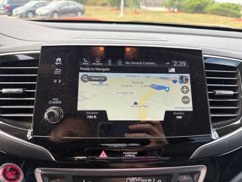 Used 2021 Honda Pilot Touring image 19