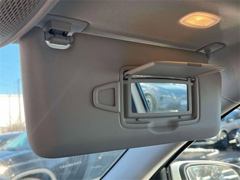 Used 2022 Mercedes-Benz GLA 250 4MATIC image 30