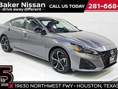 Certified 2025 Nissan Altima 2.5 SR FWD image 1