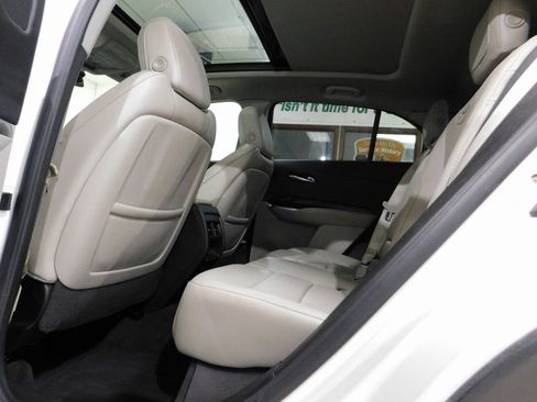 Used 2021 Cadillac XT4 Premium Luxury image 74