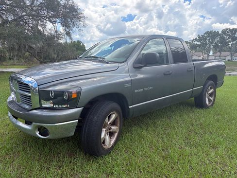 Used 2007 Dodge Ram 1500 Truck SLT RWD image 1