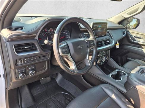 Used 2021 Chevrolet Tahoe Z71 w/ Luxury Package AWD/4WD image 10