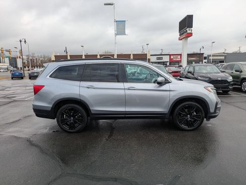 Certified 2022 Honda Pilot Special Edition image 2