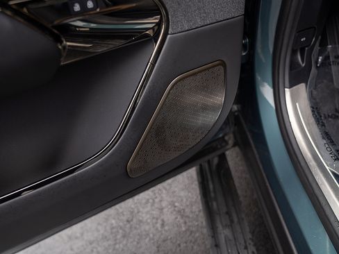 Used 2025 Land Rover Range Rover Sport Autobiography image 20