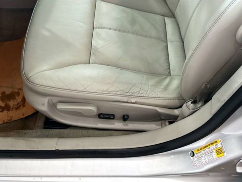 Used 2012 Chevrolet Impala LTZ FWD image 18