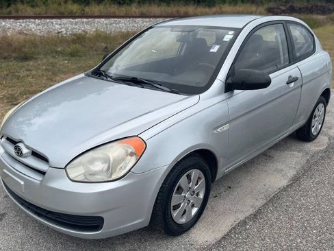 Used 2009 Hyundai Accent GS w/ Popular Equipment Pkg 2 FWD image 3
