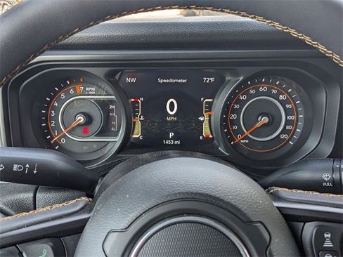 Certified 2024 Jeep Gladiator Sport image 23