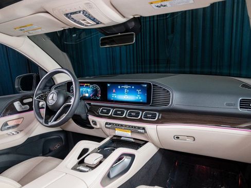New 2026 Mercedes-Benz GLE 580 4MATIC image 4