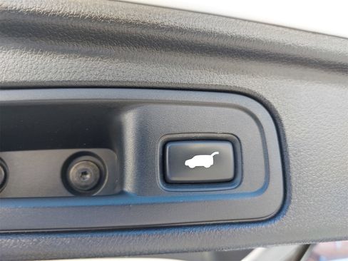 Used 2016 Honda Pilot Elite image 14