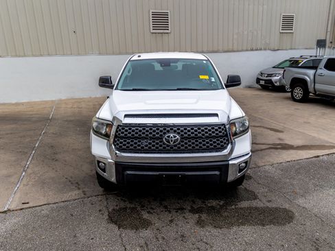 Used 2018 Toyota Tundra SR5 image 4