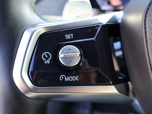 Used 2025 BMW 740i image 50