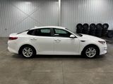 Used 2017 Kia Optima LX image 2