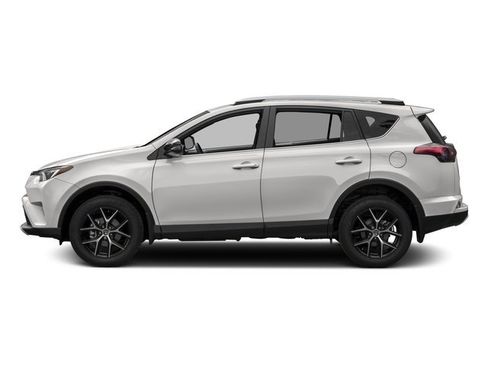 Used 2016 Toyota RAV4 SE FWD image 6