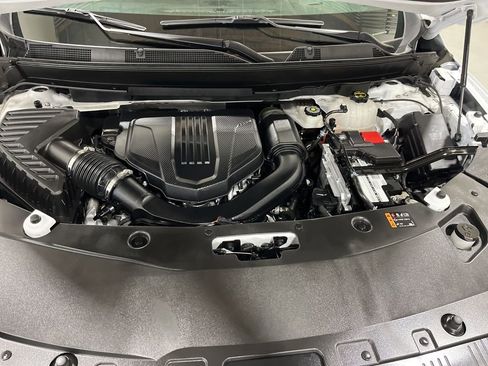 Certified 2025 Buick Enclave Preferred AWD/4WD image 31