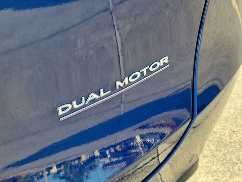 Used 2022 Tesla Model Y Performance image 8