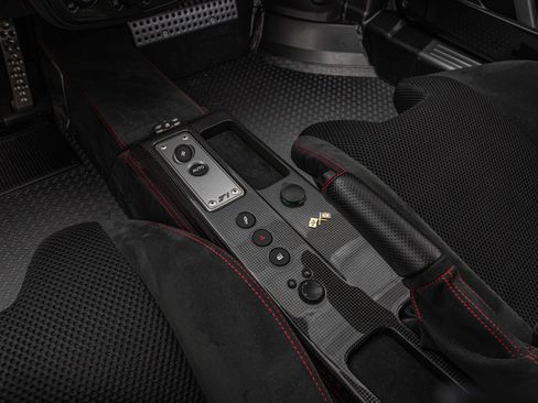 Used 2009 Ferrari F430 Scuderia RWD image 6
