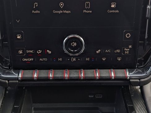 Used 2025 GMC Yukon AT4 w/ AT4 Premium Package image 39