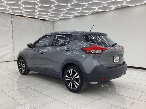 Used 2020 Nissan Kicks SV image 12