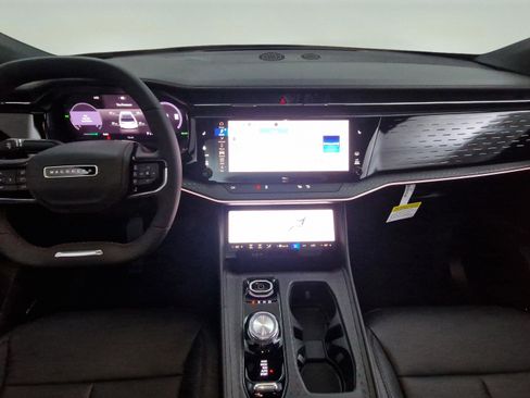 New 2025 Jeep Wagoneer Limited image 9