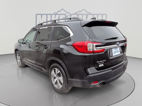 Certified 2023 Subaru Ascent Premium w/ Convenience Package AWD/4WD image 8