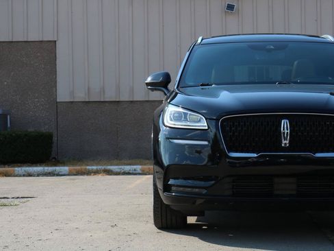 Used 2021 Lincoln Corsair Reserve w/ Equipment Group 201A AWD/4WD image 3