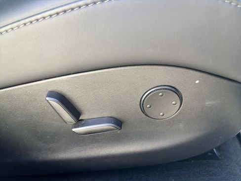 Used 2018 Tesla Model S 75D image 36