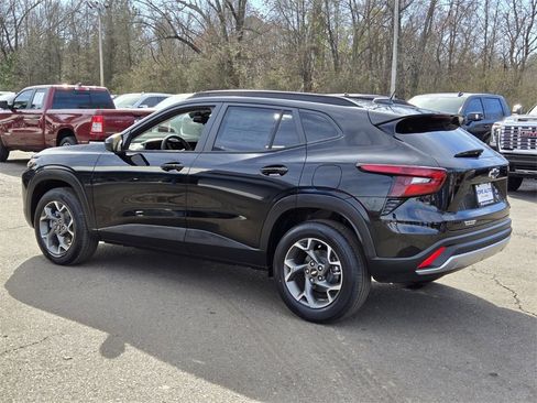 New 2026 Chevrolet Trax LT w/ LT Convenience Package image 5