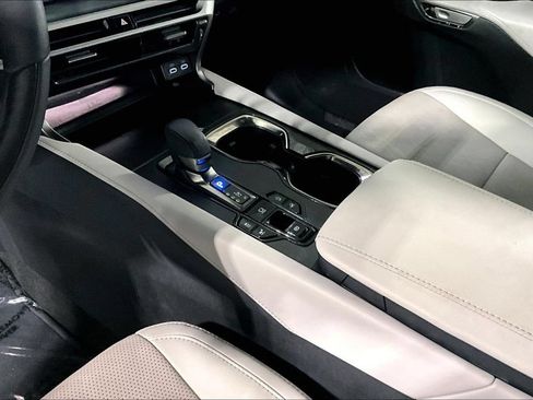 Used 2025 Lexus RX 350 Premium Plus w/ Convenience Package AWD/4WD image 17
