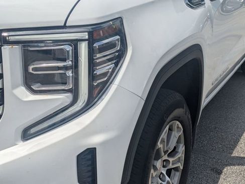 Used 2025 GMC Sierra 1500 SLT RWD image 9