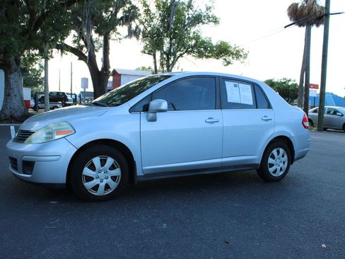 Used 2009 Nissan Versa 1.8 S w/ PWR Pkg FWD image 3