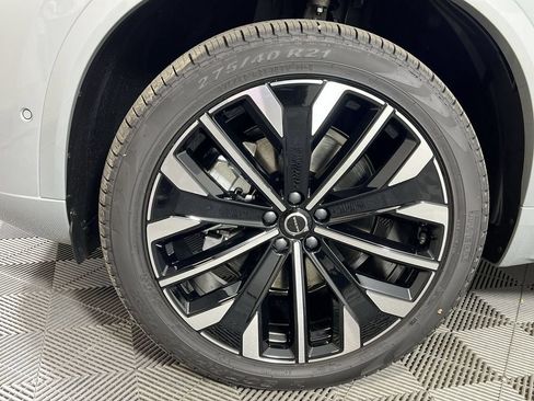 New 2026 Volvo XC90 B6 Plus w/ Protection Package Premier AWD/4WD image 19