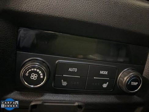 Used 2022 Chevrolet Traverse Premier w/ Redline Edition image 21