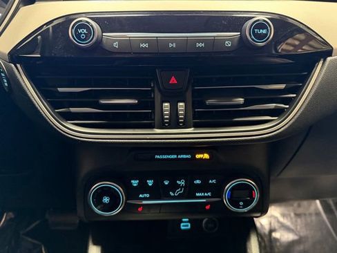Used 2020 Ford Escape SE FWD image 37