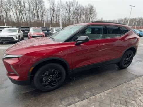 Used 2023 Chevrolet Blazer LT w/ Convenience Package image 4