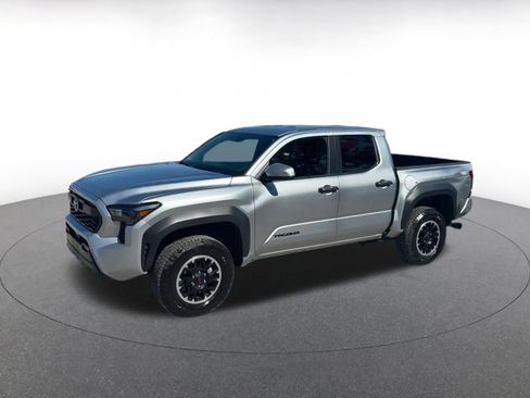 Used 2025 Toyota Tacoma TRD Off-Road AWD/4WD image 6