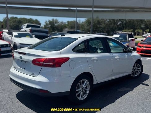 Used 2016 Ford Focus SE FWD image 6