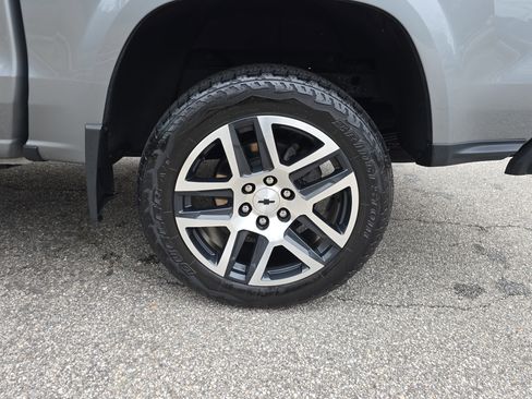 Used 2023 Chevrolet Colorado Z71 w/ Z71 Convenience Package 2 image 32