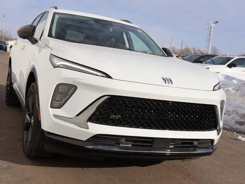 New 2025 Buick Envision Sport Touring image 5