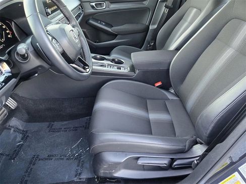 Used 2025 Honda Civic Sport image 25