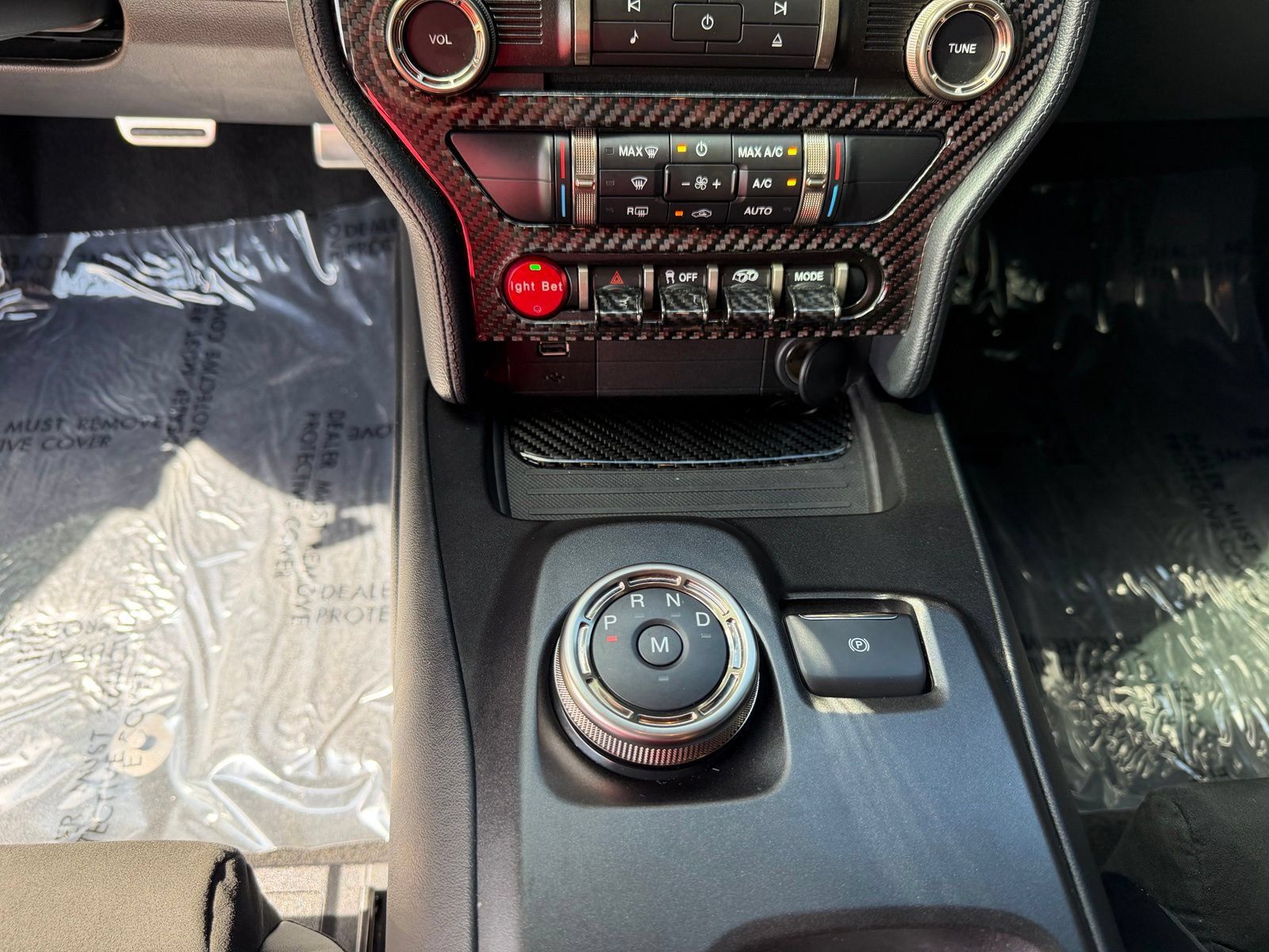 Used 2021 Ford Mustang Shelby GT500 w/ Technology Package RWD image 15