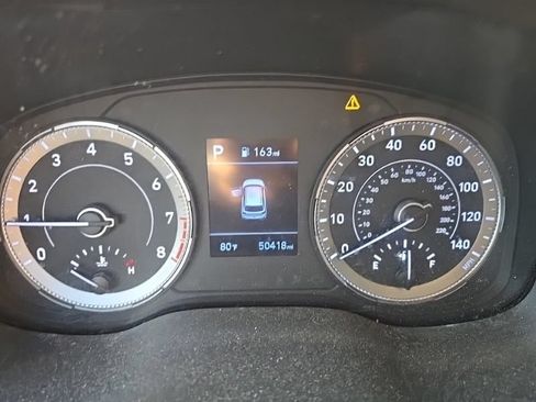 Used 2022 Hyundai Venue SEL FWD image 12