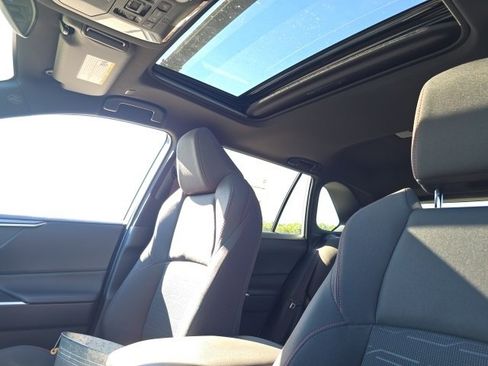 New 2025 Toyota RAV4 SE image 10