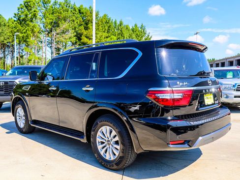 Used 2022 Nissan Armada SV w/ Cargo Package AWD/4WD image 5