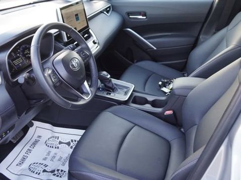 Used 2026 Toyota Corolla Cross XLE FWD image 20