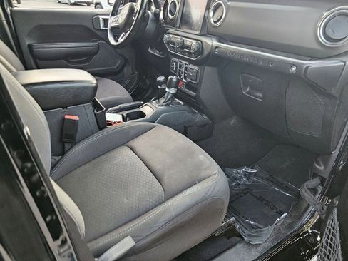 Used 2022 Jeep Wrangler Unlimited Rubicon 4xe image 20