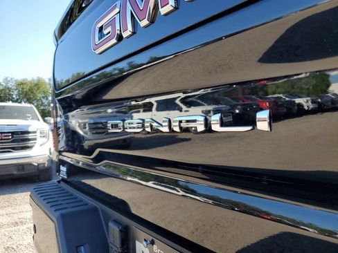 New 2026 GMC Sierra 3500 Denali w/ Denali Reserve Package AWD/4WD image 9