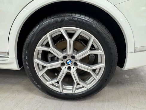 Used 2026 BMW X7 xDrive40i AWD/4WD image 48