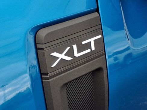 Used 2025 Ford Maverick XLT w/ XLT Luxury Package image 30