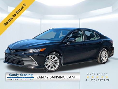 Used 2023 Toyota Camry LE image 1