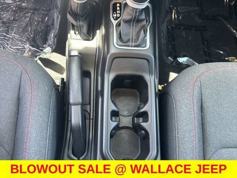 Used 2026 Jeep Wrangler Unlimited Rubicon AWD/4WD image 19